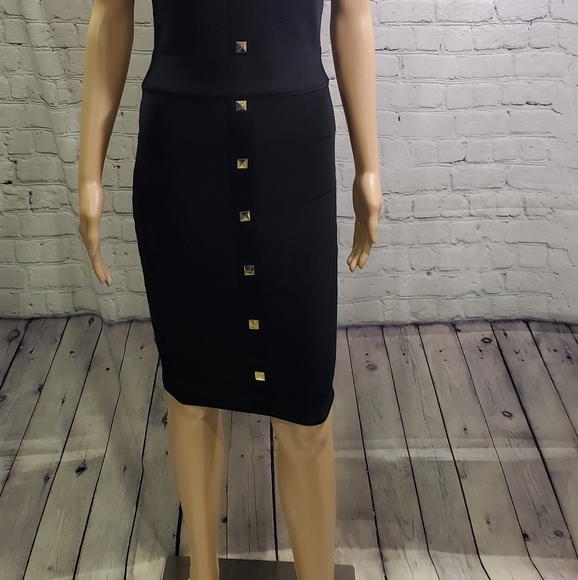 NWT MARCIANO BLACK SLEEVELESS BADGE DRESS - Picture 7 of 7